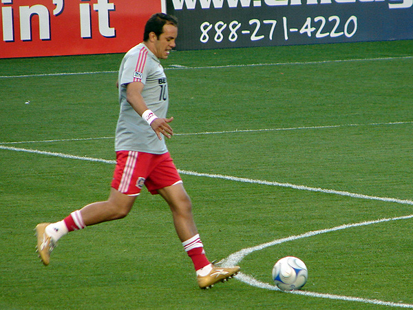 Cuauhtemoc Blanco shoots during warm-ups