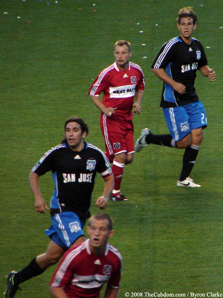 Tomasz Frankowsi and Chad Barrett stay onside