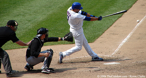 Mark DeRosa hits the ball