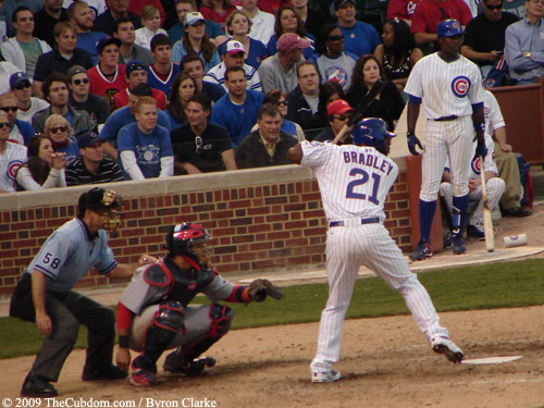 Milton Bradley batting at Wrigley Field